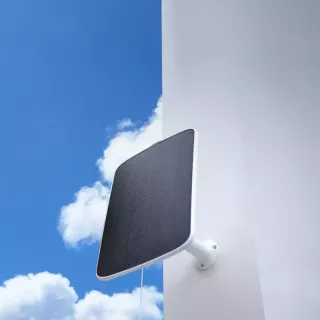Panel Solar EZVIZ USB – Alimentación Solar para Cámaras EZVIZ con Batería 2